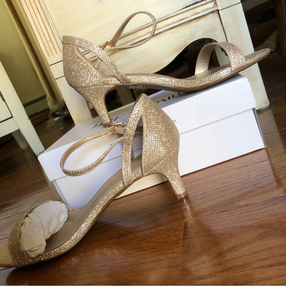 New in box- 💗Free ship Dream Pairs Lexii-Gold Glitter open toe heel sandals 8.5 - Picture 3 of 6